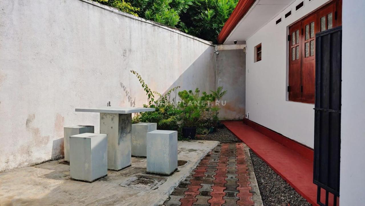 Twin Palms Hotel Mirissa Exterior foto